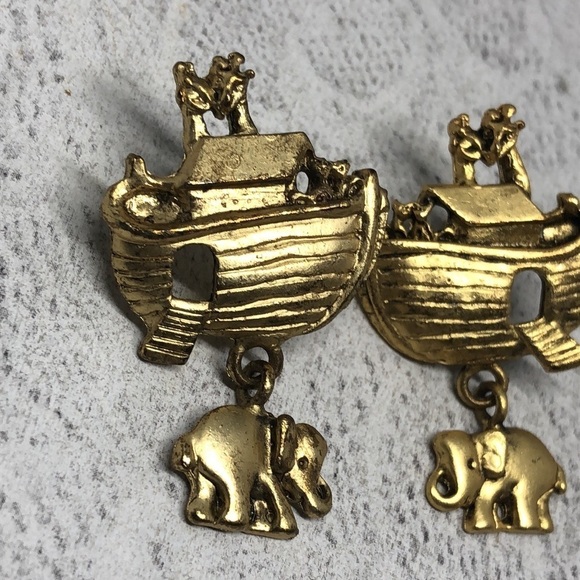 Vintage Noah Ark Antiqued Gold Tone Statement Dangle Drop Earrings. - Picture 3 of 4